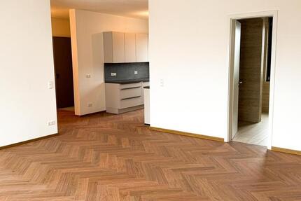 Wohnung Denkendorf - 3 Zimmer, 110 m&sup2;, 1.700&euro; | Angebot:26254973