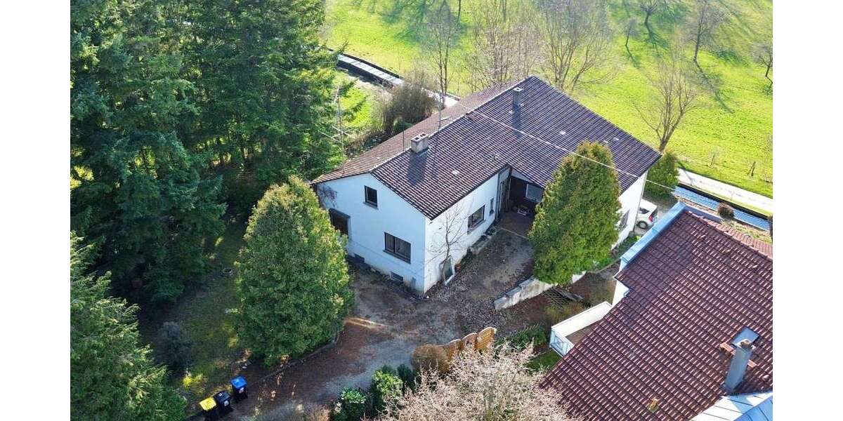 Einfamilienhaus Reutlingen Reutlingen-Betzingen - 9 Zimmer, 204 m&sup2;, 319.000&euro; | Angebot:26392611