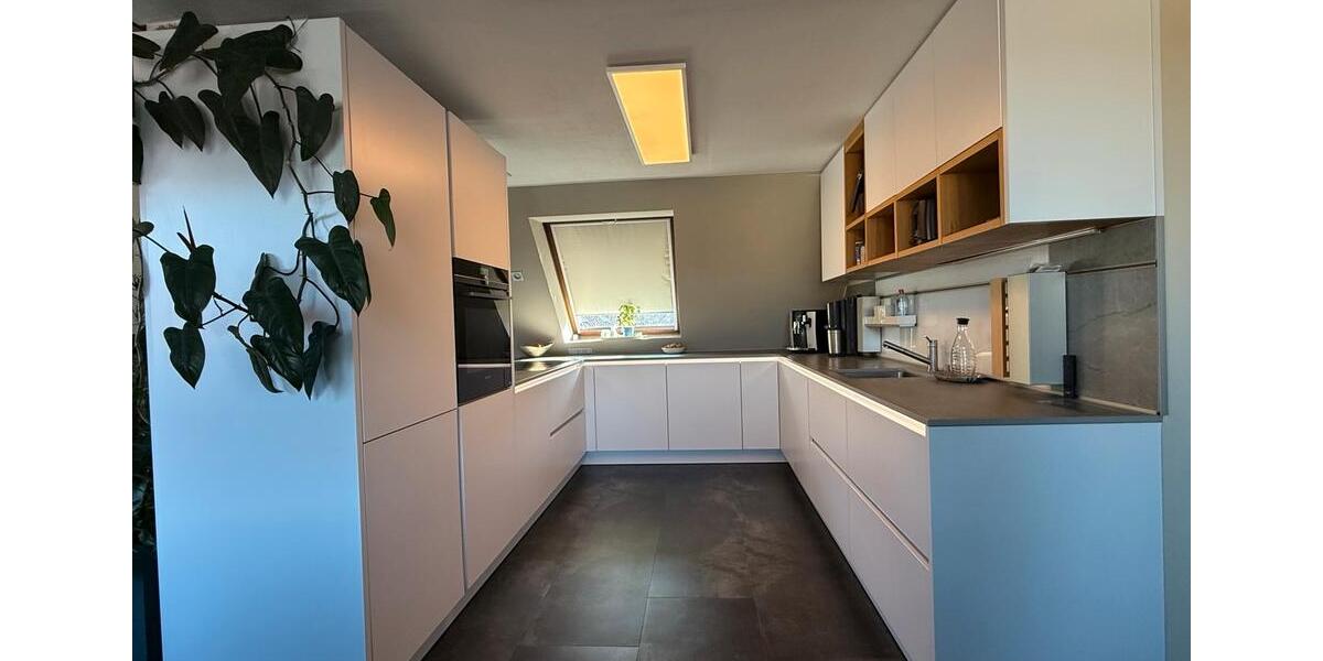 Dachgeschoßwohnung Markgröningen - 4 Zimmer, 85 m&sup2;, 379.000&euro; | Angebot:23473045