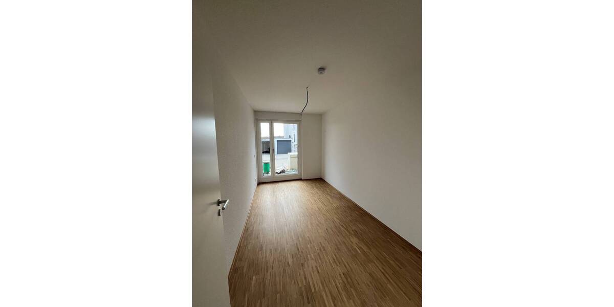 **Köngen: Burgweg: Ihre neue 3-Zimmer-Wohnung mit eigenem Gartenanteil wartet auf Sie** 3 zimmer