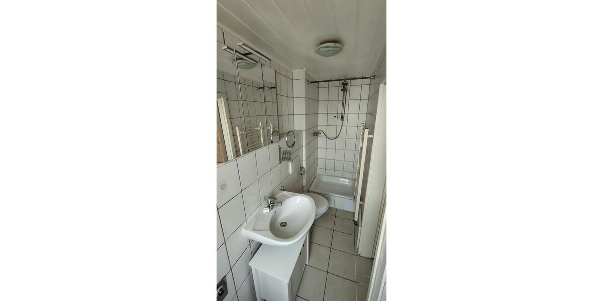 Etagenwohnung Esslingen am Neckar Brühl - 3 Zimmer, 53 m&sup2;, 450&euro; | Angebot:24316413