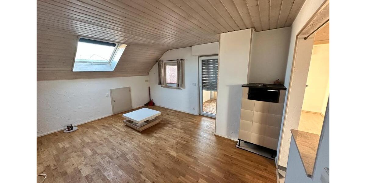 Dachgeschoßwohnung Stuttgart Sillenbuch - 2.5 Zimmer, 58 m&sup2;, 239.000&euro; | Angebot:24357014