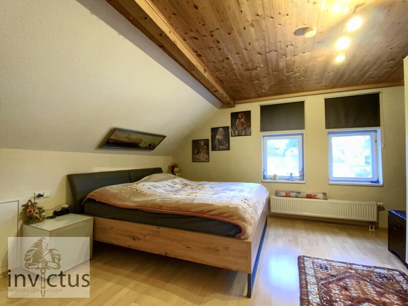 Außergewöhnliche Kapitalanlage - Charmantes 5-Familienhaus zentral in Ludwigsburg 14 zimmer