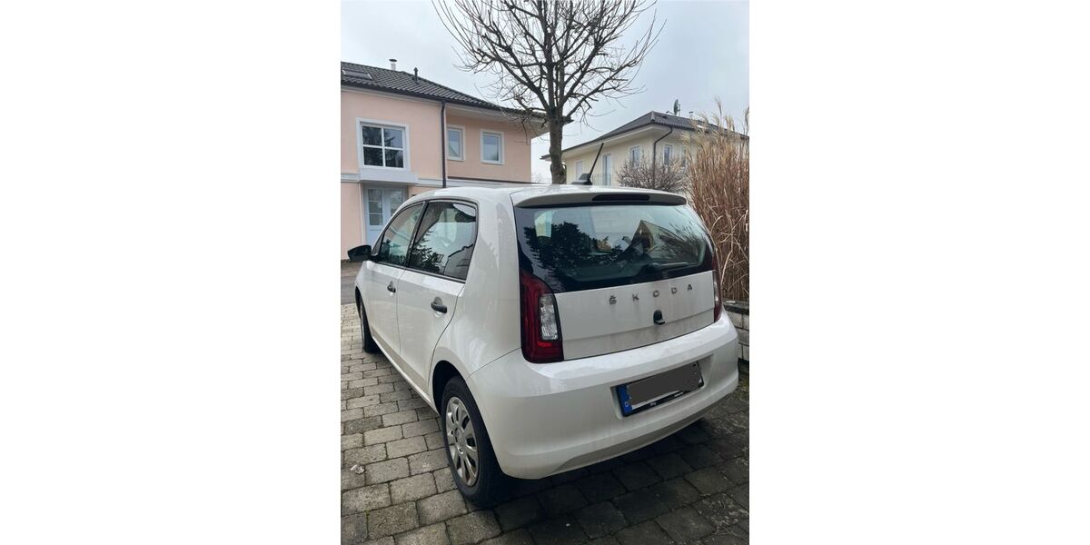 Skoda Citigo 65.000 km 9.600 &euro; Stuttgart 70599