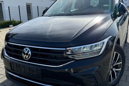 VW Tiguan 125.000 km 18.980 &euro; Holzgerlingen 71088