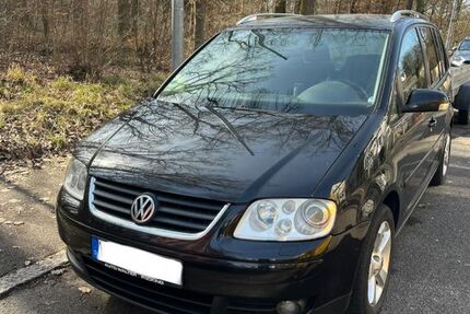 VW Touran 191.000 km 3.456 &euro; Stuttgart 70435