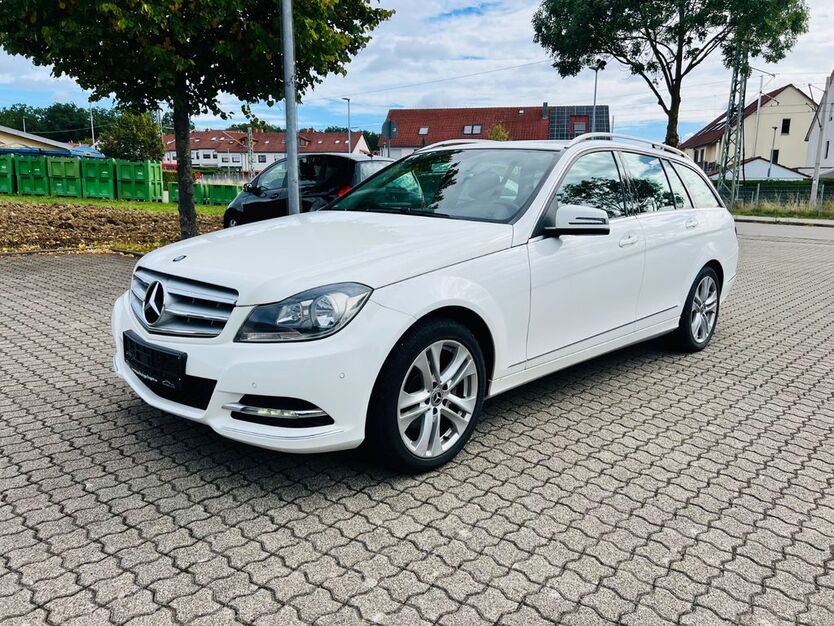 Mercedes-Benz C 250 118.000 km 12.990 € Holzgerlingen 71088