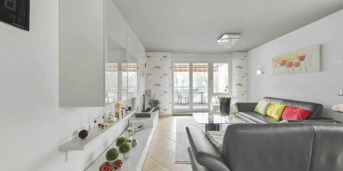 Etagenwohnung Reutlingen Hohbuch - 3 Zimmer, 79 m&sup2;, 359.000&euro; | Angebot:26642373