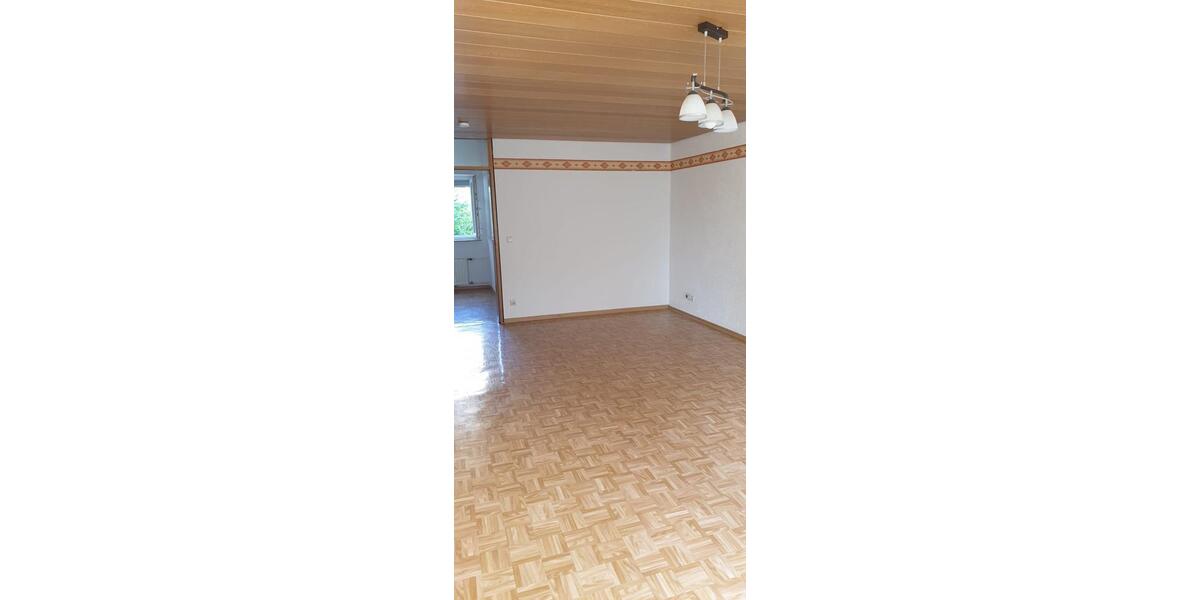 Etagenwohnung Esslingen am Neckar Oberesslingen - 3.5 Zimmer, 87 m&sup2;, 1.580&euro; | Angebot:26443346