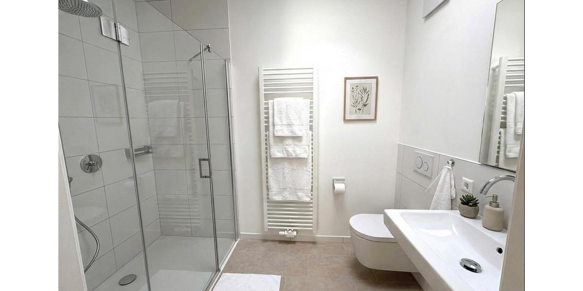 Dachgeschoßwohnung Leonberg - 4 Zimmer, 121 m&sup2;, 2.484&euro; | Angebot:23712507