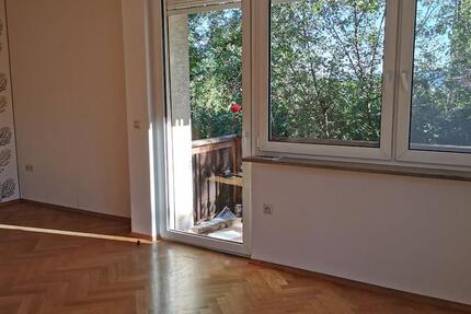 Zu Mieten: 3-Zimmer-Wohnung in Esslingen befristet auf 2,5 Jahre zimmer