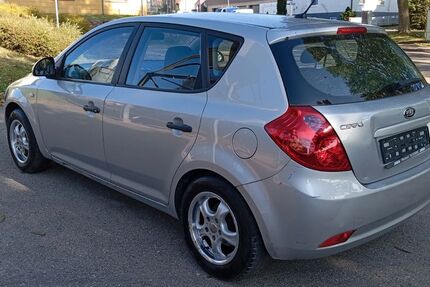 Kia ceed / Ceed 90.000 km 2.750 € pforzheim 75172