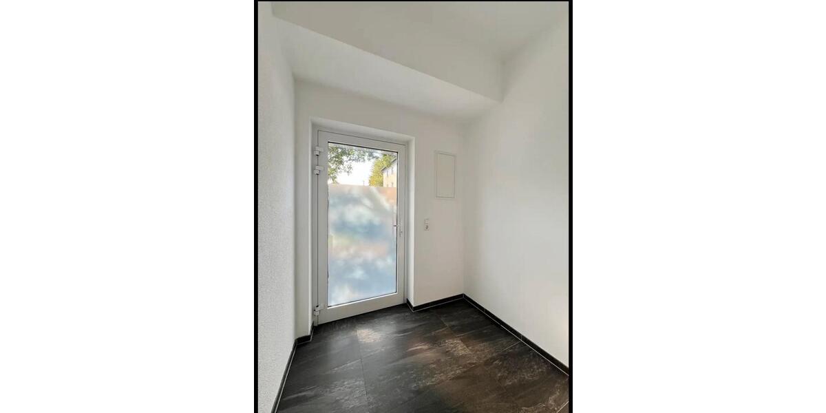 Erdgeschoßwohnung Kornwestheim - 3 Zimmer, 94 m&sup2;, 380.000&euro; | Angebot:25343983