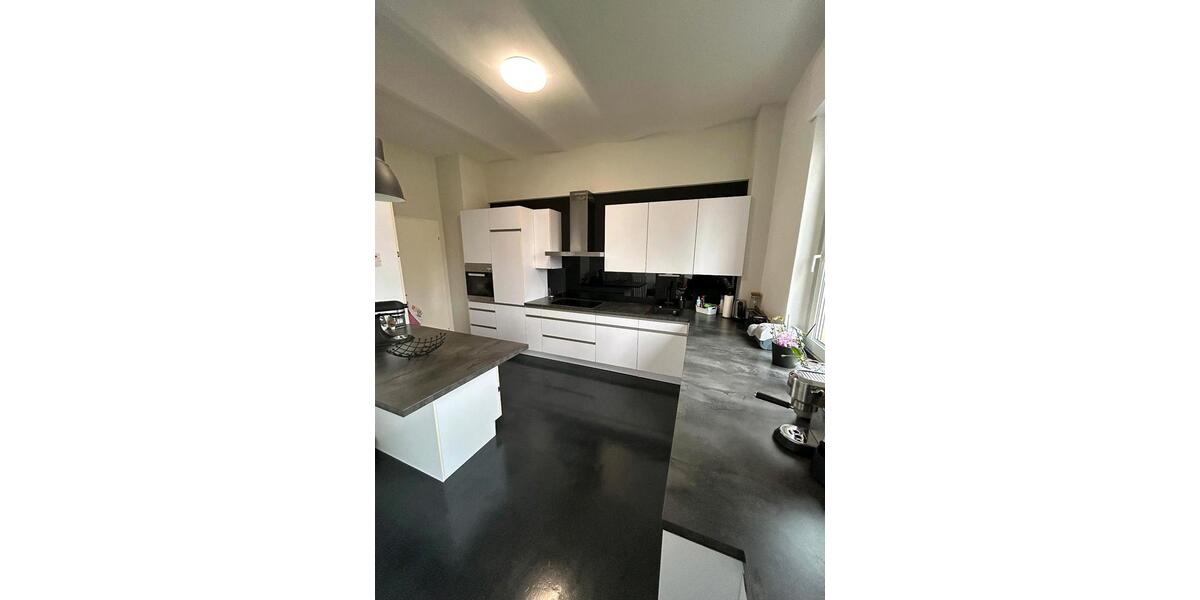 Etagenwohnung Reutlingen Reutlingen (Kernstadt) - 4 Zimmer, 143 m&sup2;, 1.850&euro; | Angebot:24704771