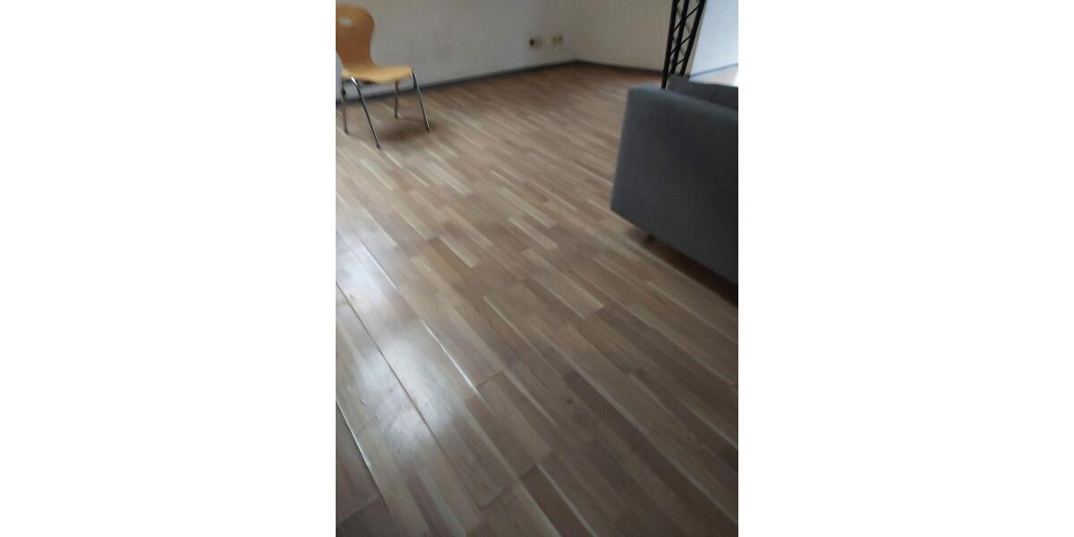 Eine besonders schöne Dachgeschosswohnung für eine Person - Appartement Stuttgart Feuerbach | Angebot:27649208