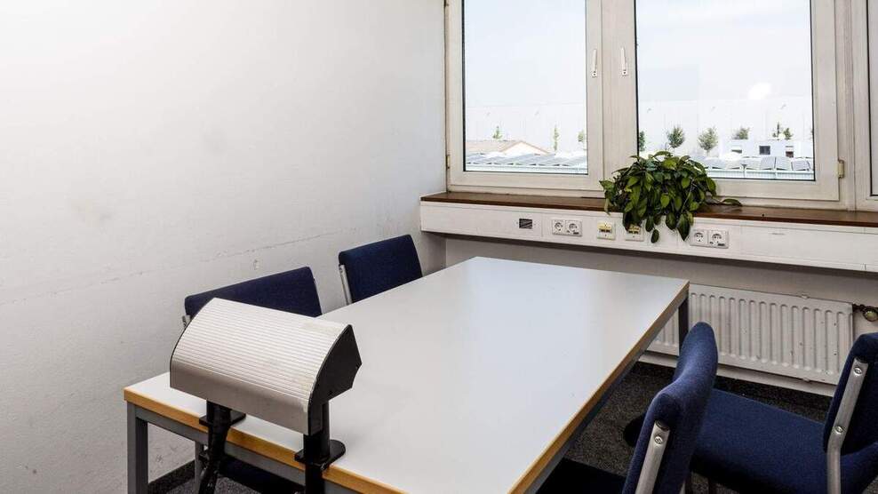 Büroflächen unterschiedlicher Größe in bester Aussichtslage - All-in-Miete zimmer