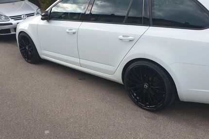Skoda Octavia 194.600 km 11.199 &euro; Stuttgart 70437