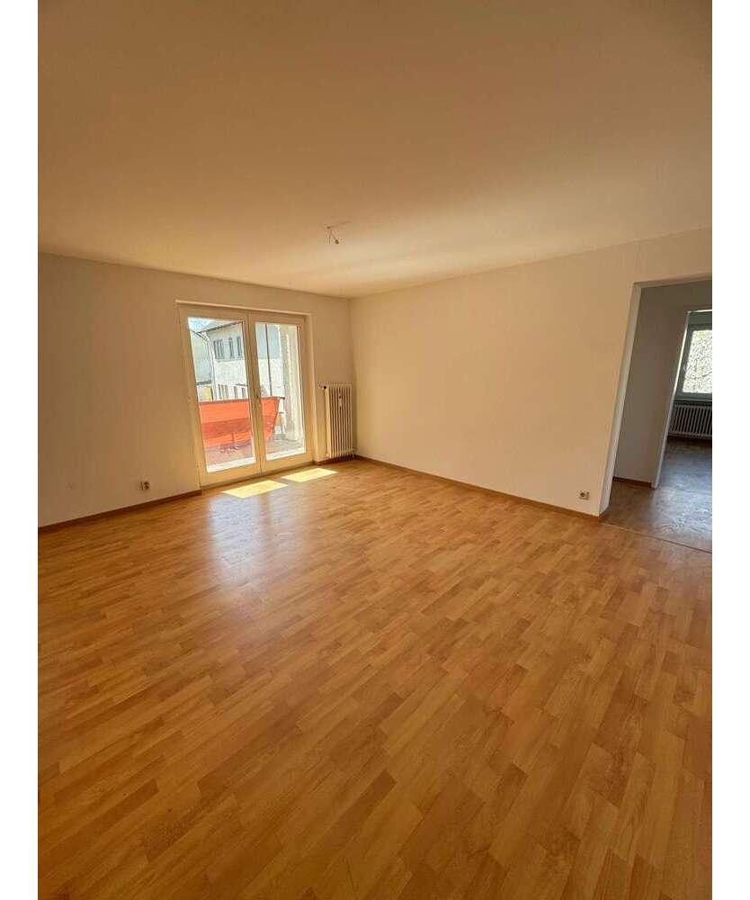 Wohnung zum Mieten in Reutlingen 1.050 € 106 m²