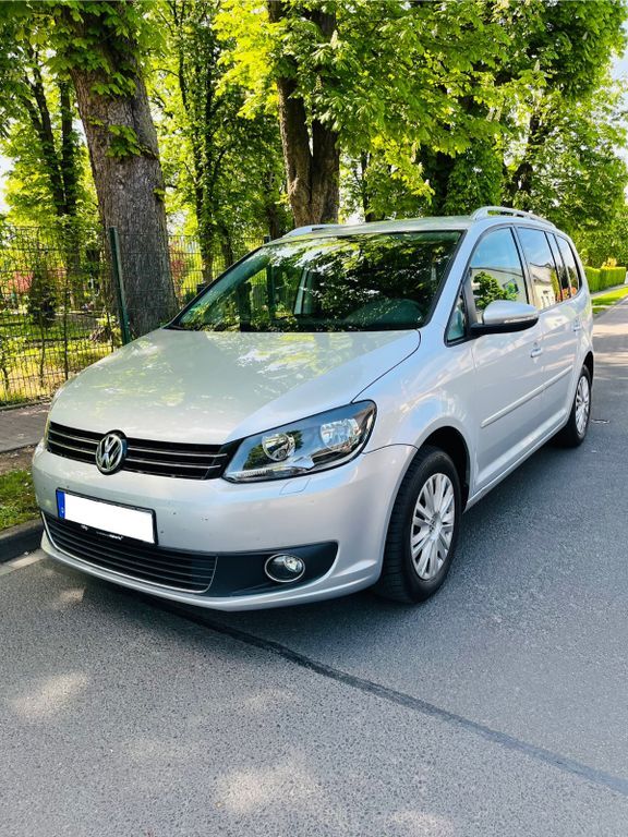 VW Touran 200.000 km 6.600 € Stuttgart 70186