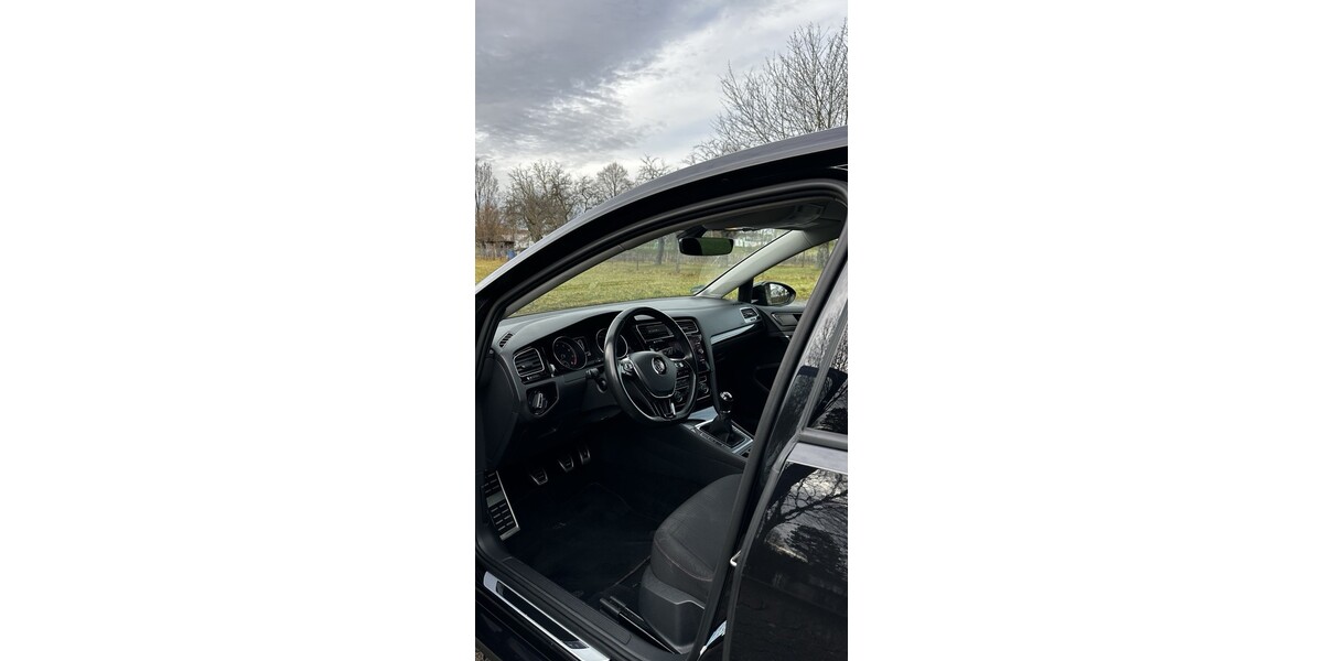 VW Golf 105.000 km 11.500 &euro; Stuttgart 70173