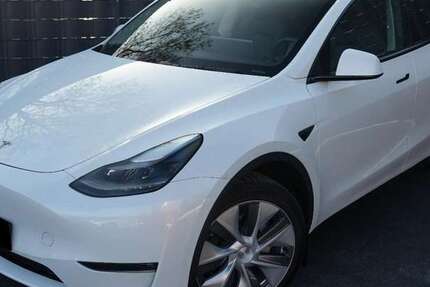Tesla Model Y 32.956 km 20.000 &euro; Nufringen 71154