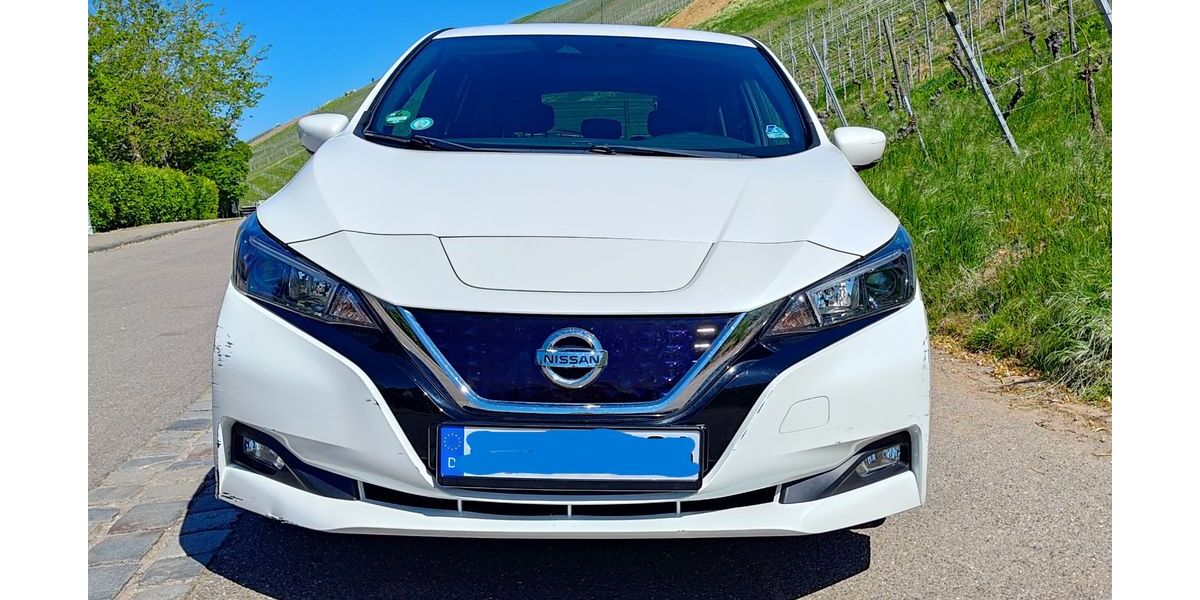 Nissan Leaf 103.000 km 9.500 &euro; Stuttgart 70184