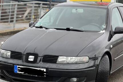 Seat Leon 178.500 km 1.200 &euro; Neubulach 75387