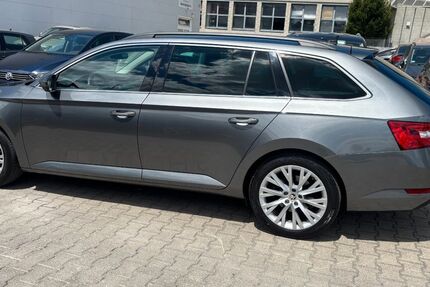 Skoda Superb 73.032 km 22.950 &euro; Nufringen/Stuttgart 71154