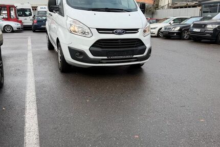 Ford Tourneo Custom 144.123 km 16.500 € Stuttgart 70469