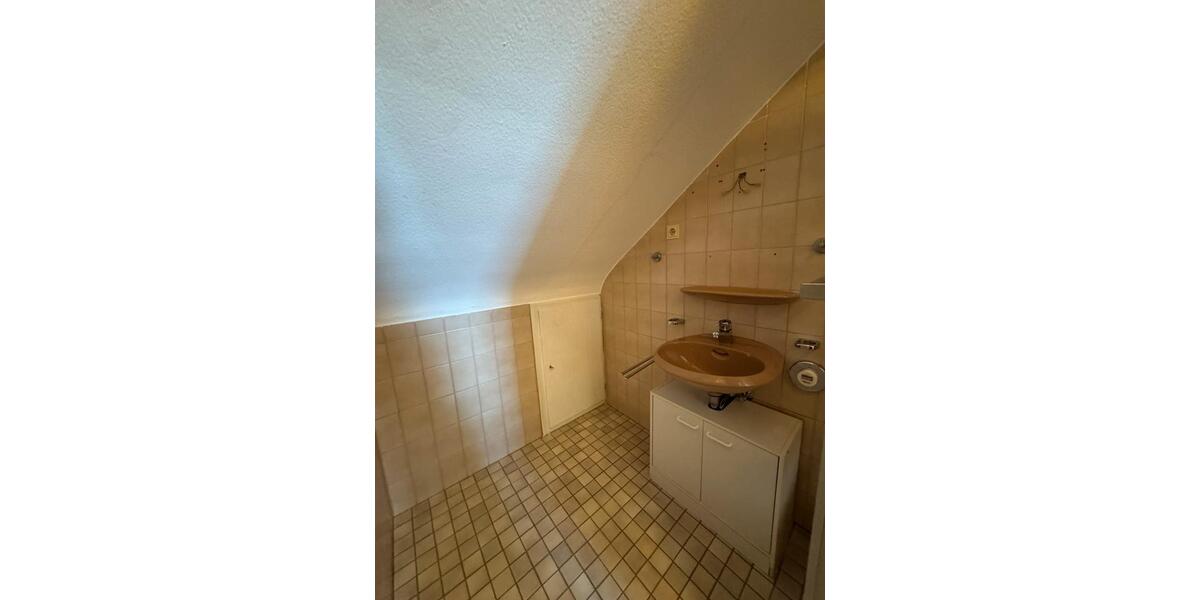 Dachgeschoßwohnung Leinfelden-Echterdingen Echterdingen - 2 Zimmer, 54 m&sup2;, 700&euro; | Angebot:26615046
