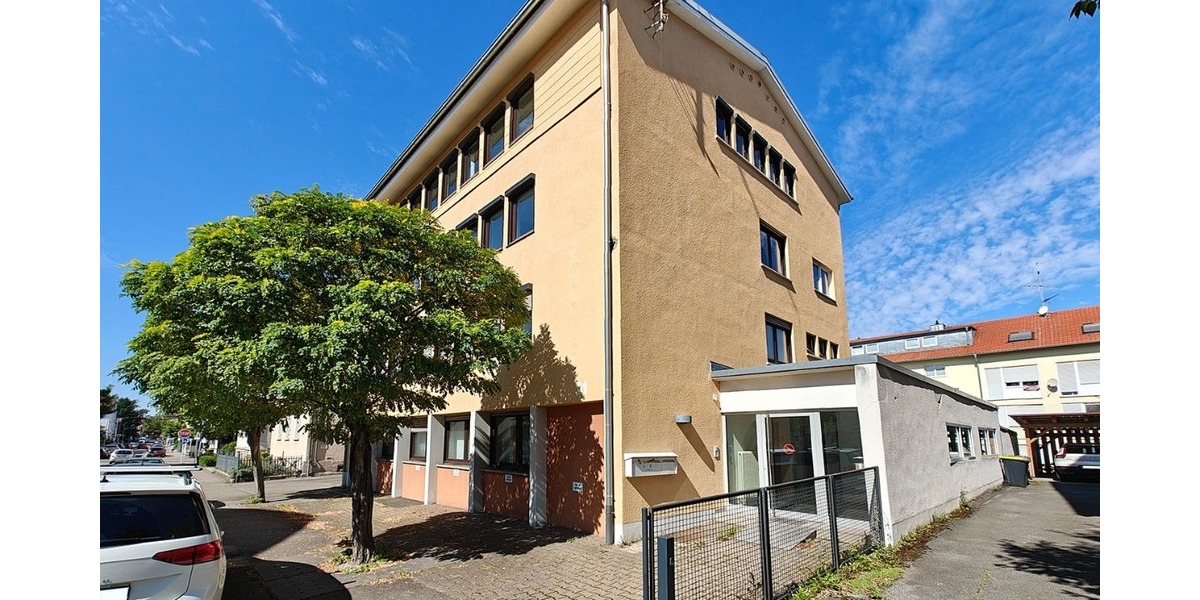 Verwaltungsbau mit insgesamt 22 Zimmern in der Innenstadt - Gewerbeobjekt Reutlingen Baden-Württemberg | Angebot:24845647