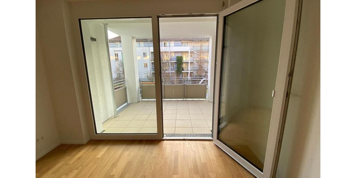 Etagenwohnung Esslingen am Neckar Hegensberg - 4 Zimmer, 84 m&sup2;, 1.480&euro; | Angebot:24588087