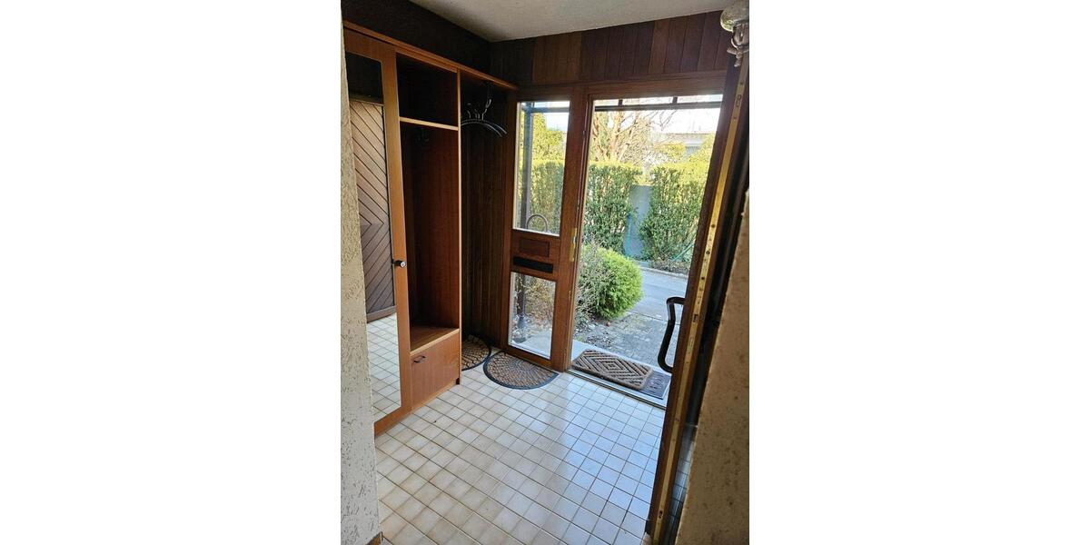 Reihenhaus Herrenberg - 5 Zimmer, 140 m&sup2;, 480.000&euro; | Angebot:25838537