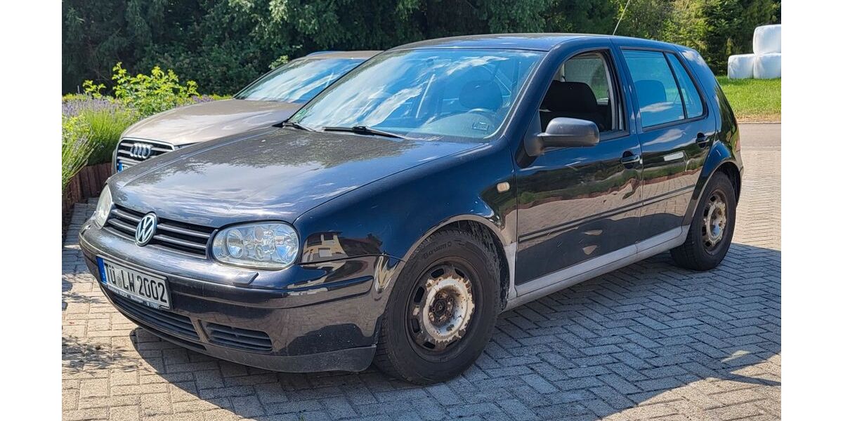 VW Golf 213.000 km 1.150 &euro; Dettenhausen 72135