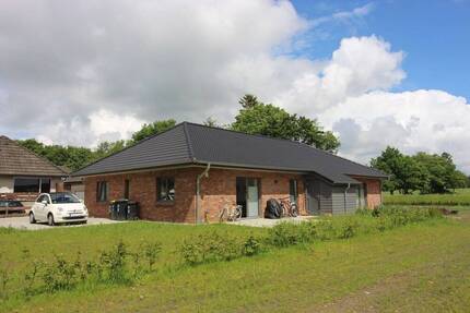 Moderne ebenerdige Doppelhaushälfte in Nordhackstedt
