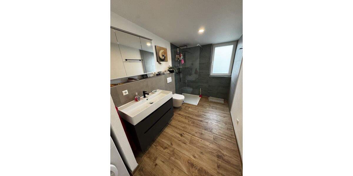 Etagenwohnung Leinfelden-Echterdingen Musberg - 4 Zimmer, 130 m&sup2;, 1.700&euro; | Angebot:24233940