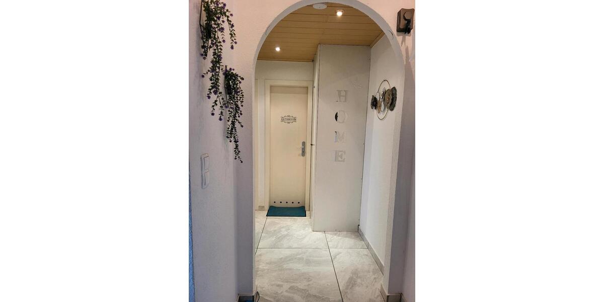 Erdgeschoßwohnung Stuttgart Luginsland - 3 Zimmer, 68 m&sup2;, 315.000&euro; | Angebot:24183897