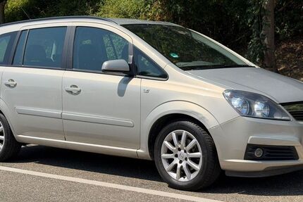 Opel Zafira 160.000 km 3.999 &euro; Fellbach 70736
