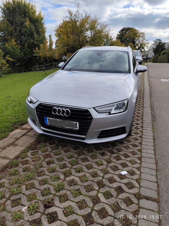 Audi A4 135.969 km 16.100 € Stuttgart 70192