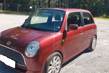 Daihatsu TREVIS