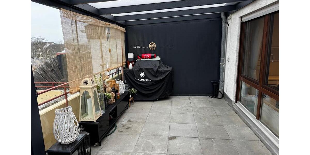 Dachgeschoßwohnung Ludwigsburg Eglosheim - 2.5 Zimmer, 67 m&sup2;, 299.000&euro; | Angebot:25446714