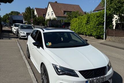 Seat Leon 99.000 km 24.695 &euro; Holzgerlingen 71088