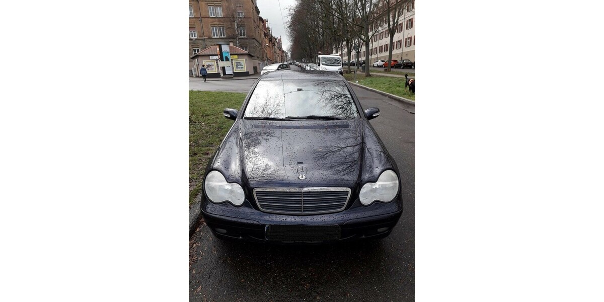 Mercedes-Benz C-Klasse 155.581 km 3.700 € Böblingen 71032