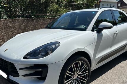 Porsche Macan 179.852 km 29.999 &euro; Stuttgart 70193