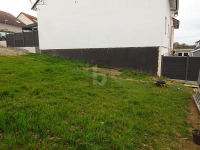 DER PLATZ FÜR IHRE DOPPELHAUSHÄLFTE