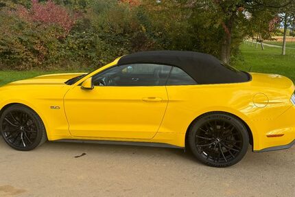 Ford Mustang 94.000 km 31.999 € Remseck 71686