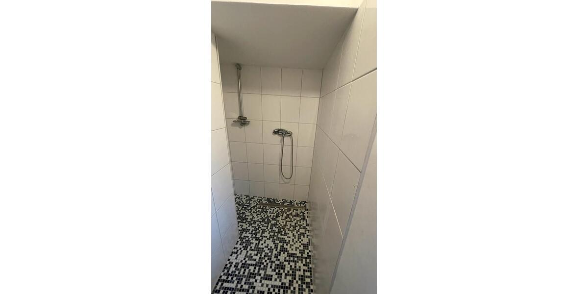 Erdgeschoßwohnung Pforzheim - 4 Zimmer, 107 m&sup2;, 1.000&euro; | Angebot:26623410