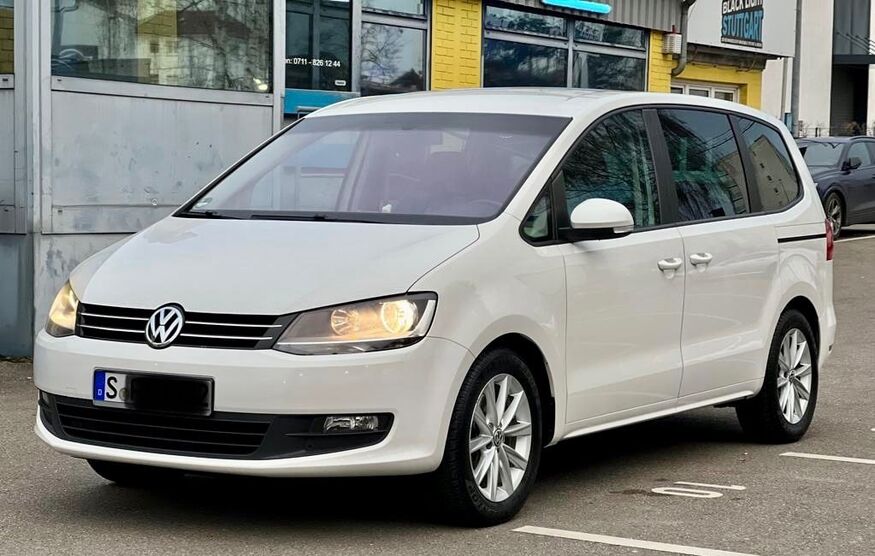 VW Sharan 224.000 km 6.999 € Stuttgart 70376