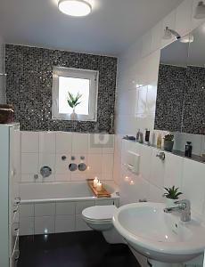 DESIGN TRIFFT AUF WOHNKOMFORT - Terrassenwohnung Sindelfingen Sindelfingen (Stadt) | Angebot:27473511