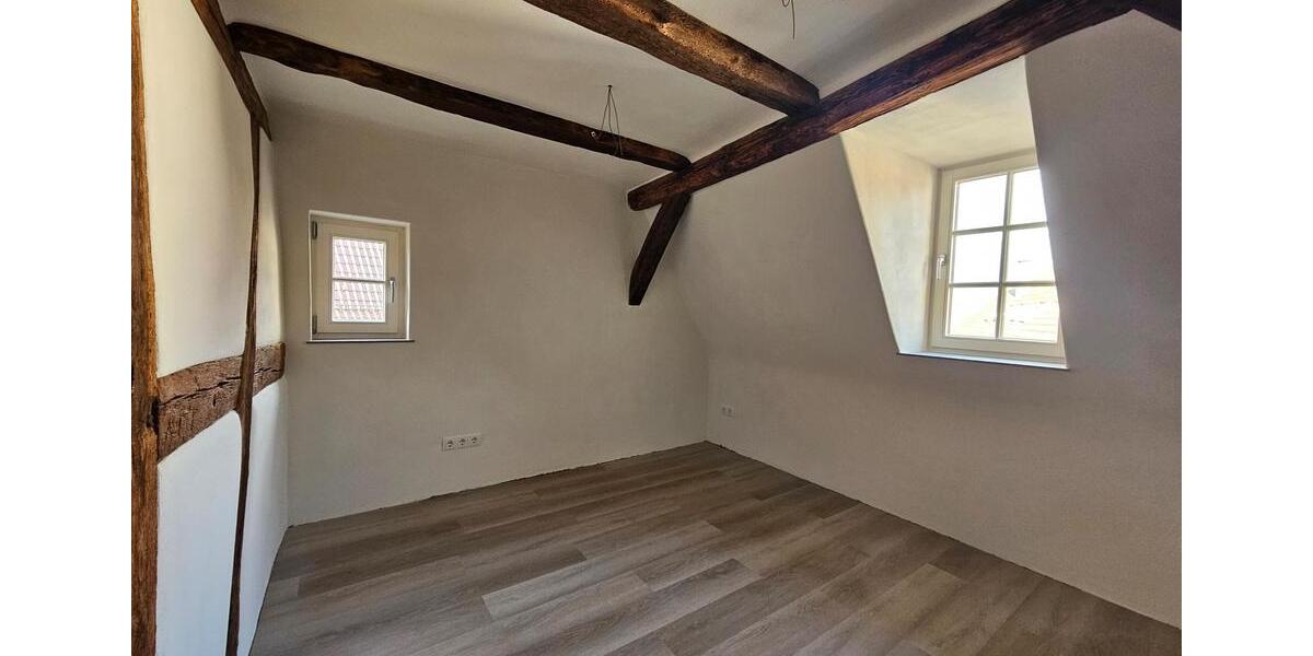 Maisonettenwohnung Mühlacker - 5 Zimmer, 128 m&sup2;, 1.350&euro; | Angebot:23765076